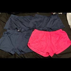 4 Large shorts